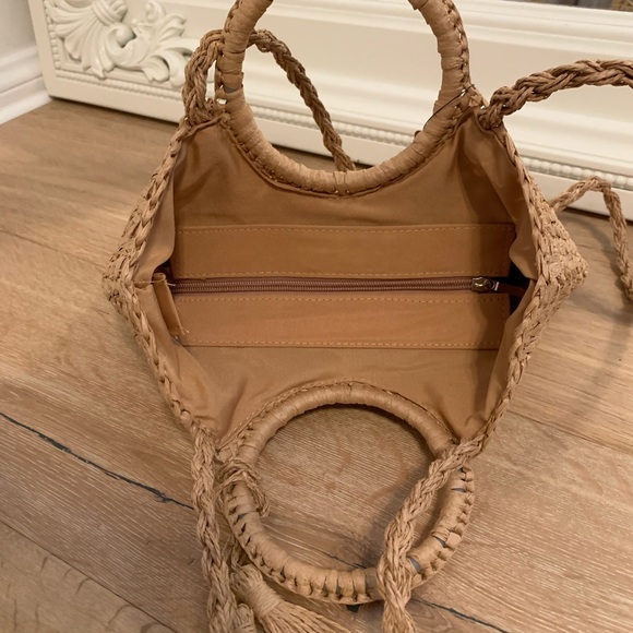 MRSALLIEXO - Picture 7 of 11